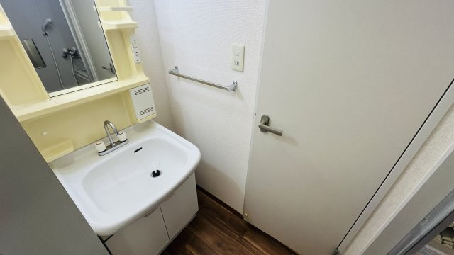 ビューハイツ吉備路の洗面所