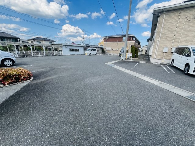 ポム・ダムールＡの駐車場