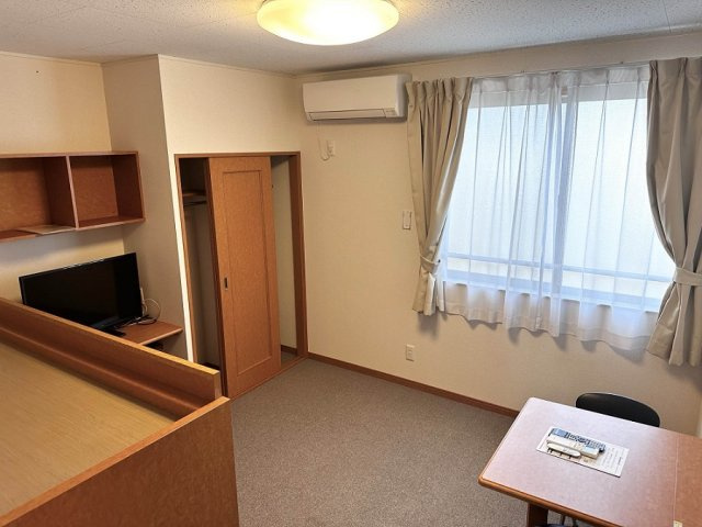 レオパレスさくらやⅢの居間・リビング|備品や設備仕様は号室等により異なります現地をご確認下さい。