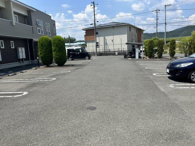ＲｉｖｅｒＳｉｄｅ東祥Ｂの駐車場