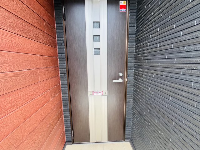 ニューファインシティの玄関