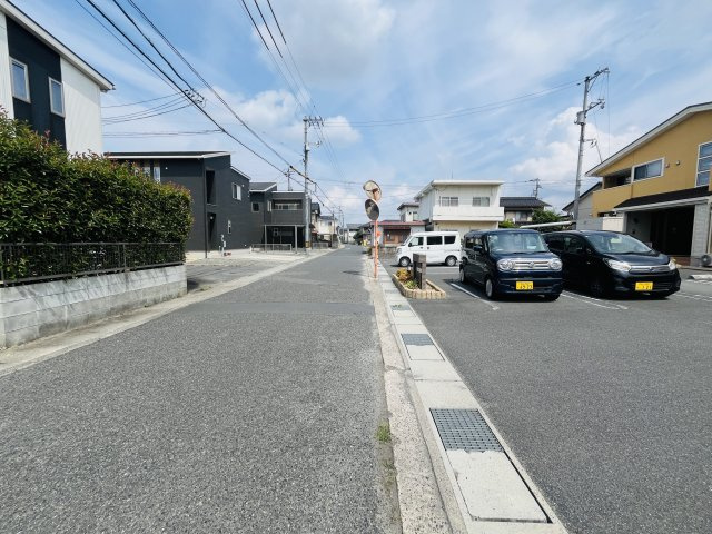 フォンターナの駐車場