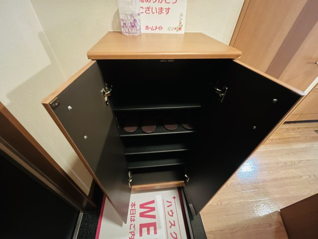 ピアッツア紗梨の玄関