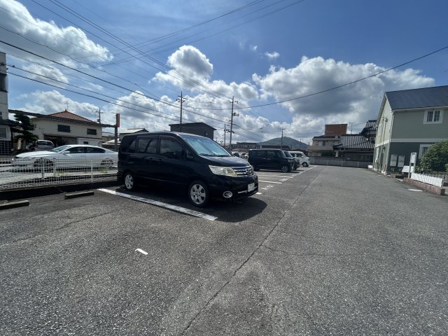 グリーンウッドＡの駐車場