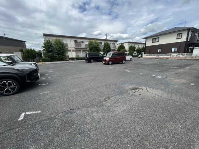 サンライフひろみね　Ａの駐車場
