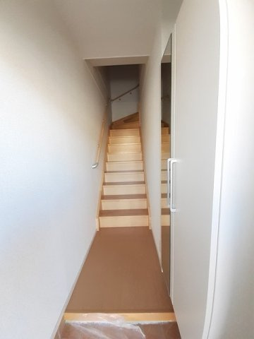 ポム・ダムールＣの玄関