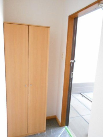 シティハイツフォレストの玄関