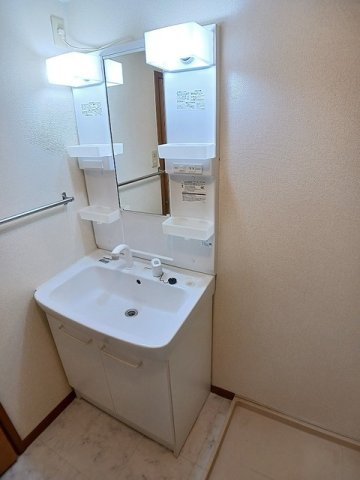 メゾンセレッソＡの洗面所