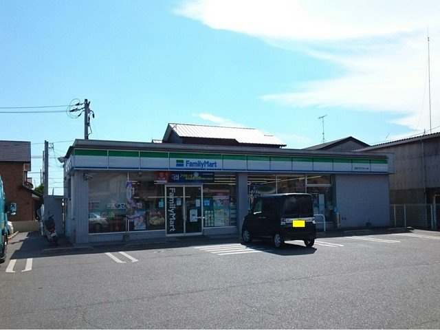 ベルカーサＢの周辺|ファミリーマート水玉ブリッジまで550m