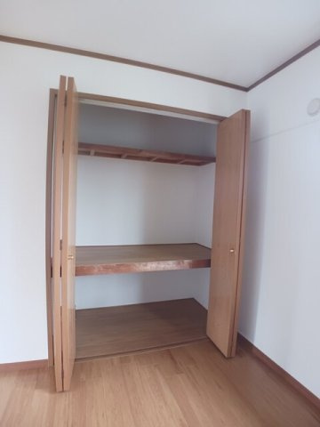 ヴィラフローラＥの収納