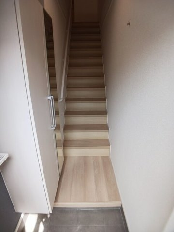 アゴーラ　Ａ棟の玄関