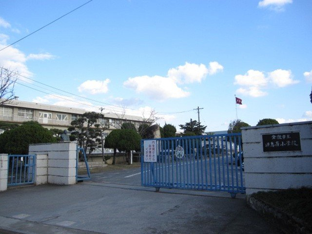 ウィステリアＢの周辺|連島南小学校まで550m
