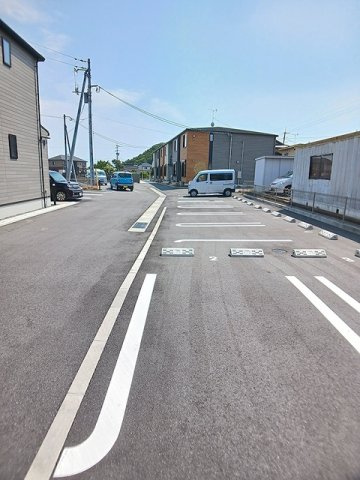 スプリング　テンＡの駐車場