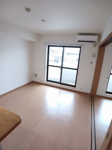 グラシオッソブローテの居間・リビング