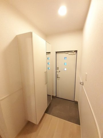 ピッツィカートⅠの玄関