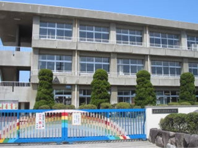 ニューシティＫ・Ｓの周辺|琴浦西小学校まで450m