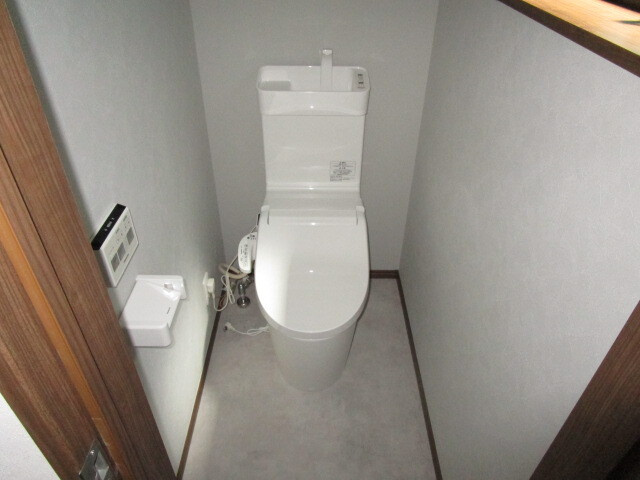 アルマコート中野のトイレ