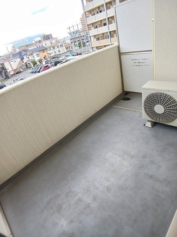 ケイマイティのバルコニー