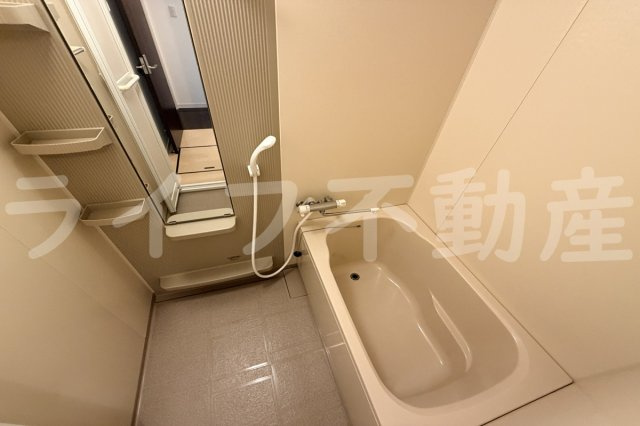 グレージュ山手Ⅱの浴室|お風呂です