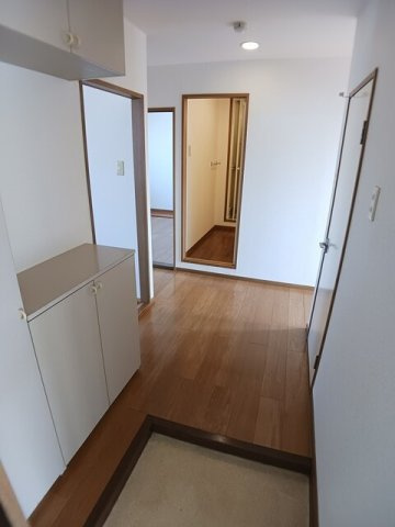ファインレジデンスＫＮの玄関