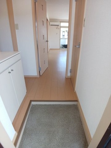 エルディムおさきＢの玄関