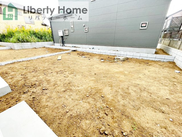 守谷市薬師台2丁目　新築戸建　A号棟の庭