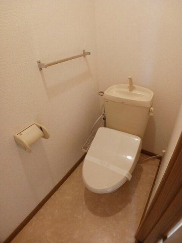 ツインシャトーＢのトイレ