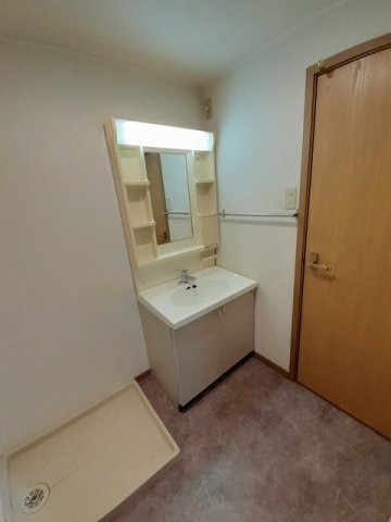 メゾンセレッソＡの洗面所