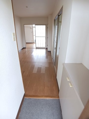ニューシティ黒崎の玄関