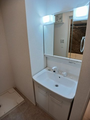ベニアージュ　Ｄの洗面所