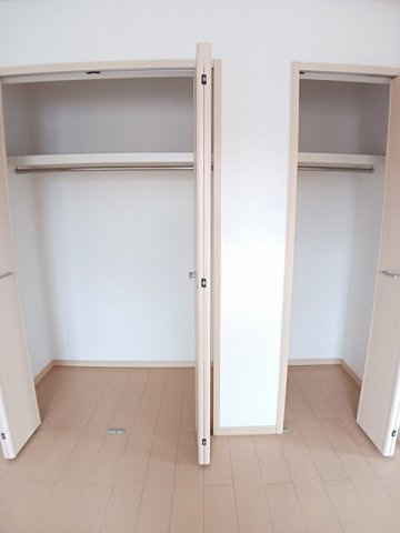 エ　サンクチュエールの収納