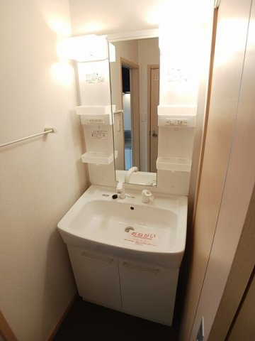 エ　サンクチュエールの洗面所