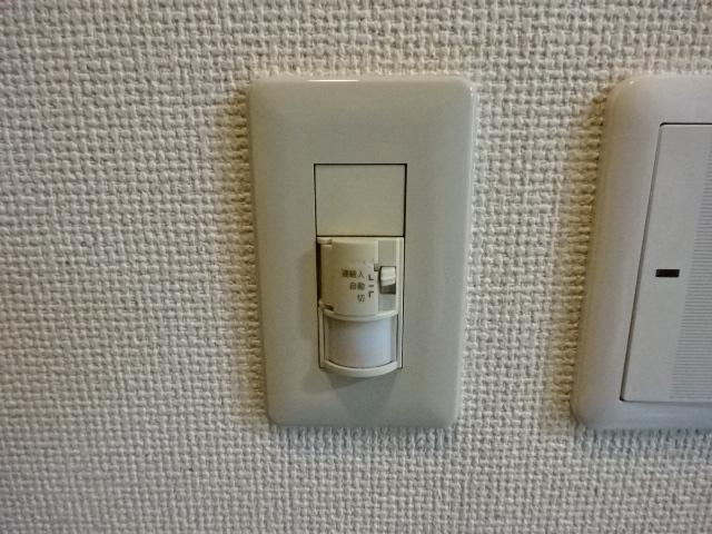 サンコート窪津の設備|人感センサー照明
