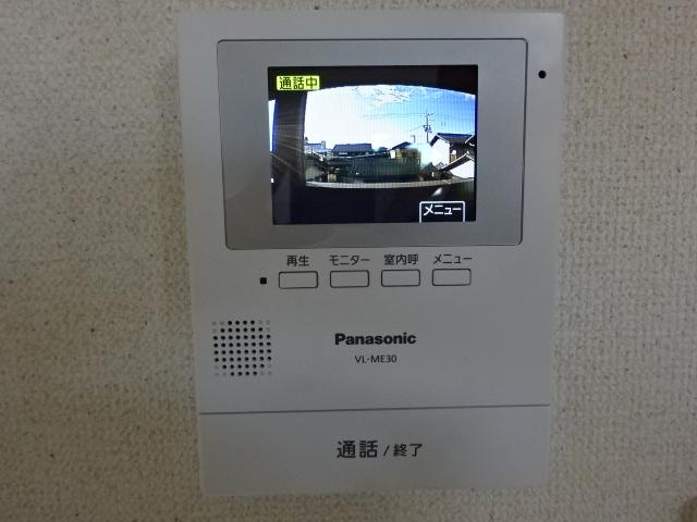 サンコート窪津の内装|カメラ付インターホン