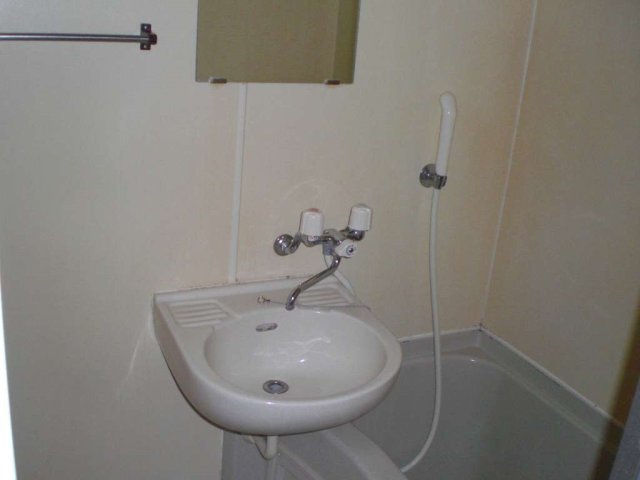 レオパレスＲＸ倉敷の浴室|備品や設備仕様は号室等により異なります現地をご確認ください。