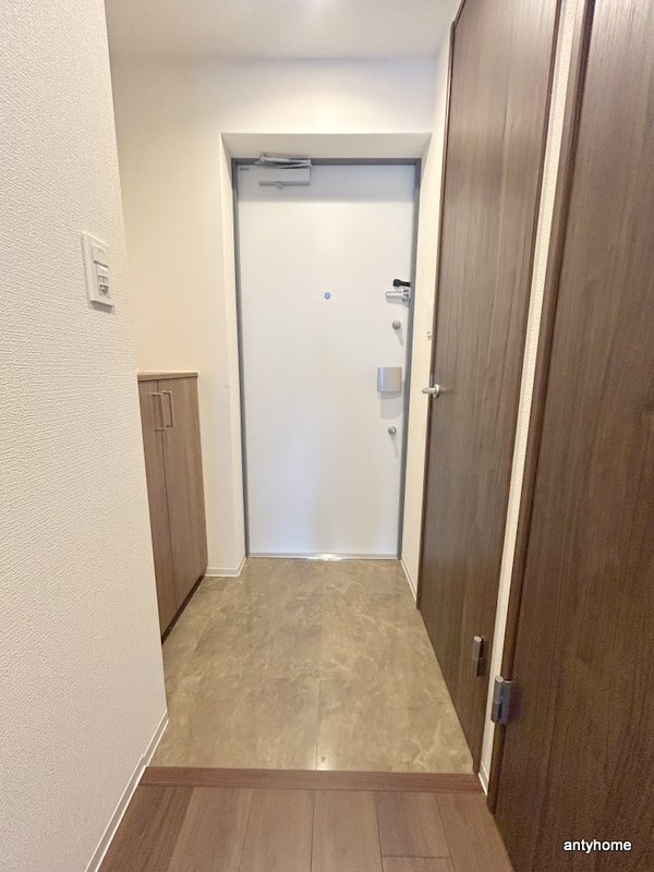 ArtizA瓦屋町Ⅰ　仲介手数料無料の玄関