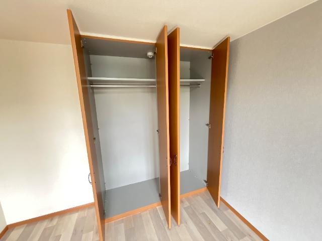 アベニール弐番館の収納|クローゼット