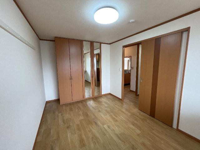アメニティ羽島の内装|洋室