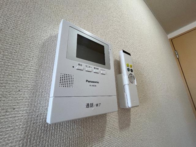 ネオ・ソレイユの内装|カメラ付インターホン