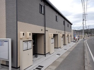 レオパレスＦＵＺＩＭＯＮ　Ｂの玄関