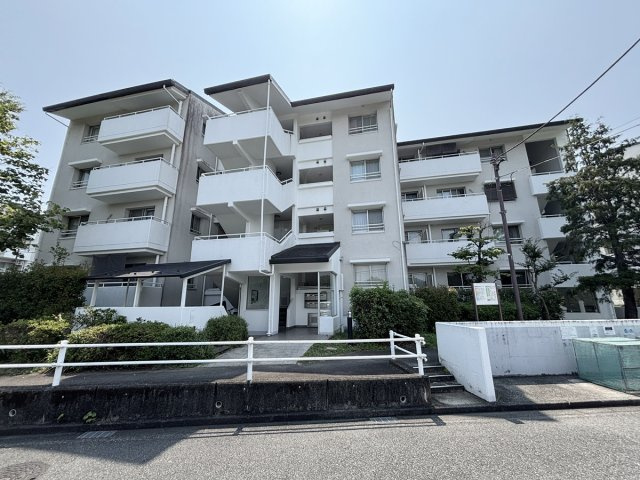エステート鶴牧4-5-9号棟の画像