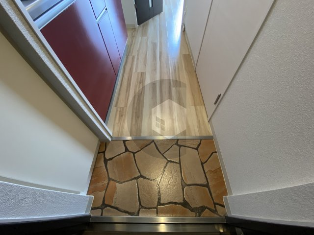 エムプラザ布施駅前3番館の玄関