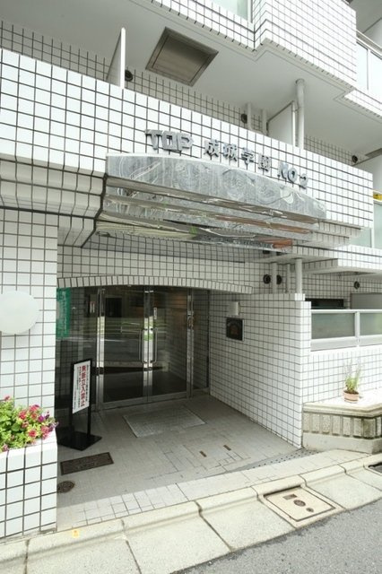 トップ成城学園第2のエントランス