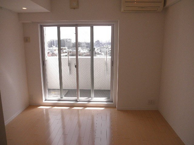 【寝室】レジディア三軒茶屋 