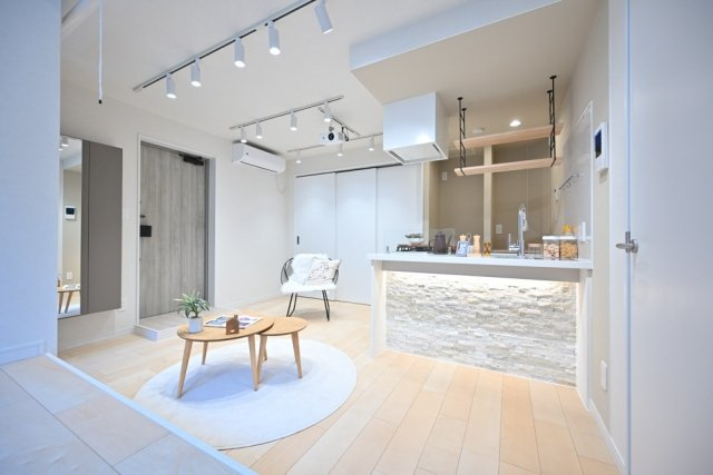 グランメゾン目黒の居間・リビング|※家具・小物はイメージです