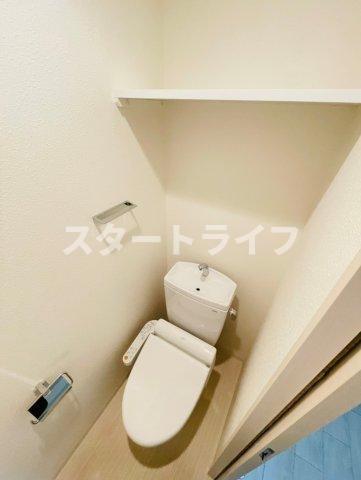 大阪市東淀川区東中島２丁目の賃貸マンションのトイレ