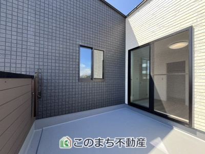 【バルコニー】 | クライン筑西市乙第1期  | 南面バルコニーでお洗濯物が乾きやすいです☆