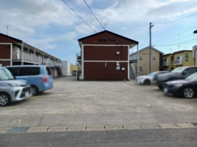 【駐車場】