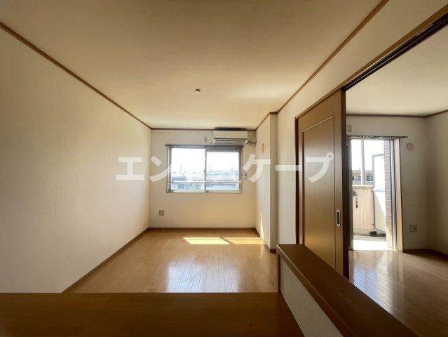 エフォールの洋室|高崎、前橋、伊勢崎エリアのお部屋探しはエンドスケープまで！お客様の理想お聞かせ下さい♪