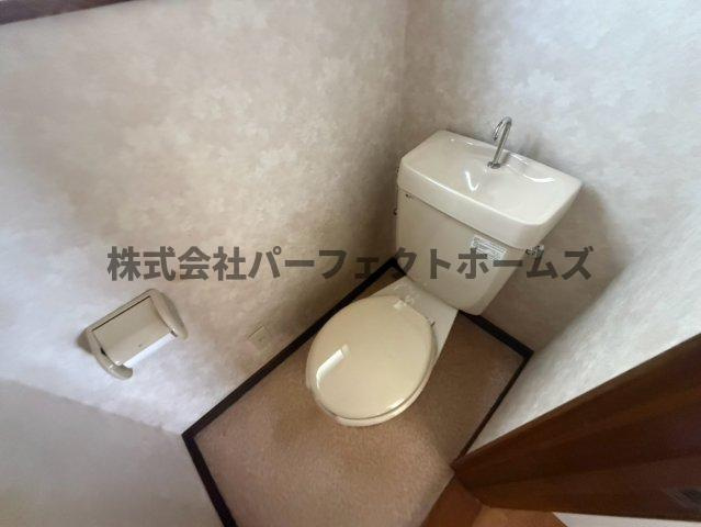 クレバーハイツのトイレ|落ち着いたトイレです